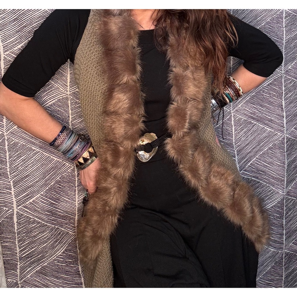 Faux Fur Trim Knit Vest Sz One Size‎